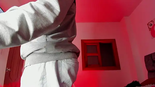 Snapshot of Liamsubtle01 chatting on 02.06.26 Liamsubtle01 online show from 02.06.26