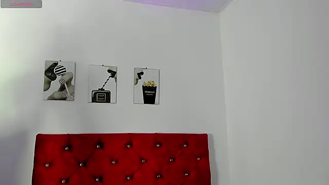 Snapshot of Liamsubtle01 chatting on 02.12.26 Liamsubtle01 online show from 02.12.26