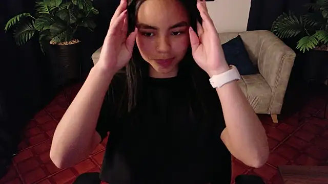 Snapshot of SofiaMante_ chatting on 02.21.26 SofiaMante online show from 02.21.26