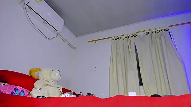 vennuss19 online show from 04.14.26