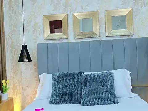 Snapshot of Jessie_GB chatting on 02.10.26 Jessie GB online show from 02.10.26