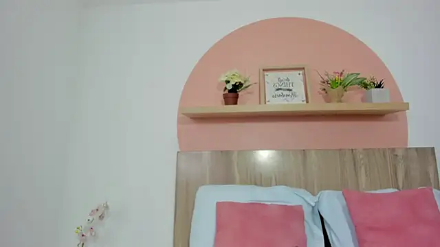 charlote smit  online show from 02.05.26