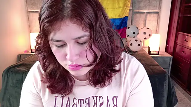 Snapshot of azul_veraa chatting on 06.25.26 azul veraa online show from 06.25.26