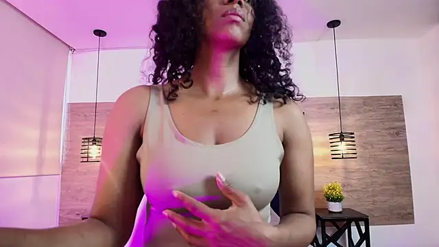 Ellie-Alves online show from 07.10.26