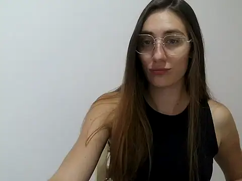 Snapshot of Noracherry chatting on 02.13.26 Noracherry online show from 02.13.26