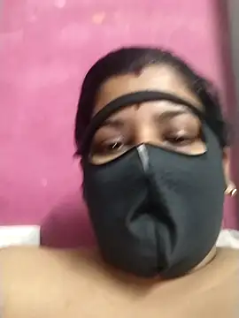 Snapshot of pinkisaha75 chatting on 02.04.26 pinkisaha75 online show from 02.04.26