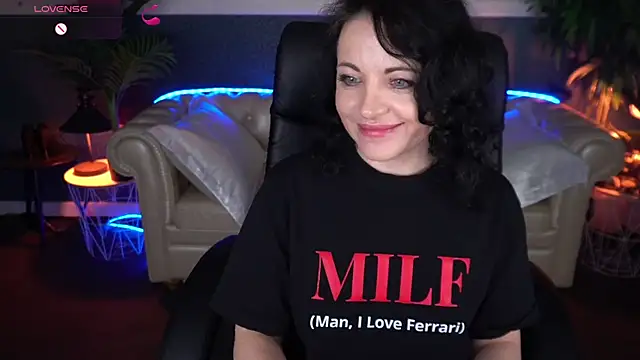 Dafni Monn online show from 03.31.26