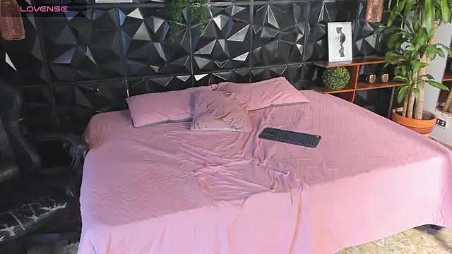 Snapshot of elliot_colton chatting on 02.06.26 elliot colton online show from 02.06.26