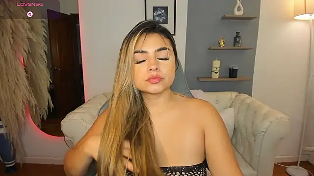 taylor smiith1 online show from 03.09.26