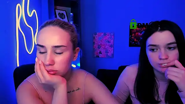 monica xcx online show from 04.21.26