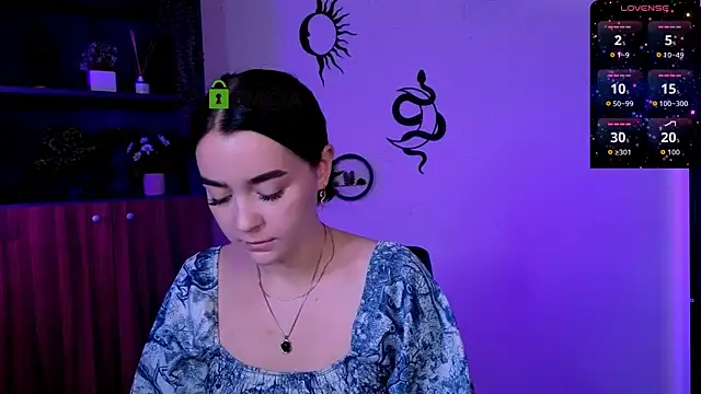 monica xcx online show from 07.25.26