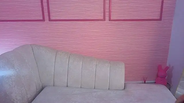 Snapshot of zarcasutra_t chatting on 06.17.26 zarcasutra t online show from 06.17.26