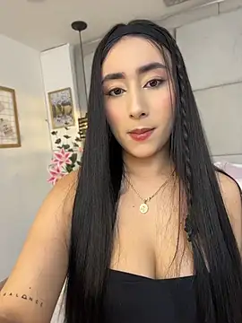 IvonneOwen online show from 07.04.26