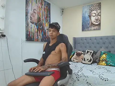 Snapshot of angelcutexx18 chatting on 02.04.26 angelcutexx18 online show from 02.04.26