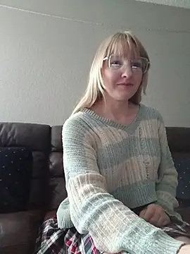 BunnySnowFlake online show from 04.11.26