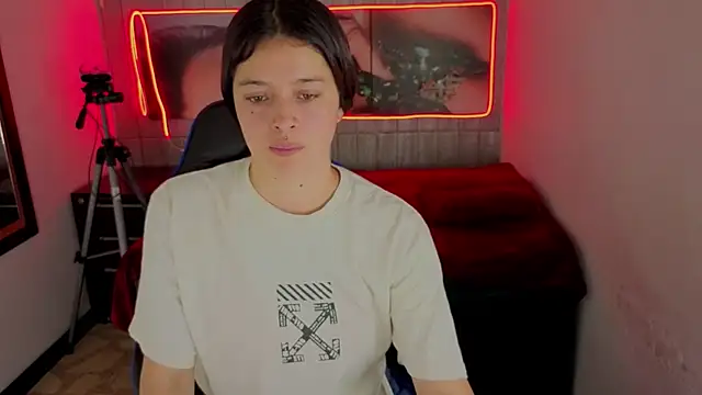 Snapshot of Harley_quinzell chatting on 02.04.26 Harley quinzell online show from 02.04.26