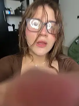 Snapshot of ivy_velvet chatting on 02.06.26 ivy velvet online show from 02.06.26