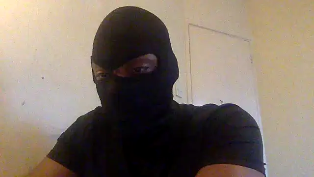 Snapshot of Balaclavaloveee chatting on 01.11.26 Balaclavaloveee online show from 01.11.26