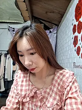 Snapshot of Adela-222 chatting on 04.15.26 Adela-222 online show from 04.15.26