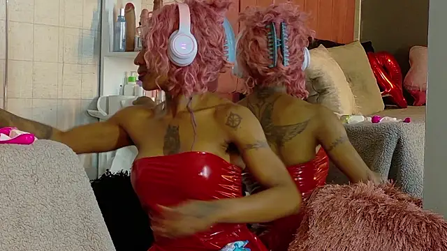 DaniaMarcell online show from 03.18.26