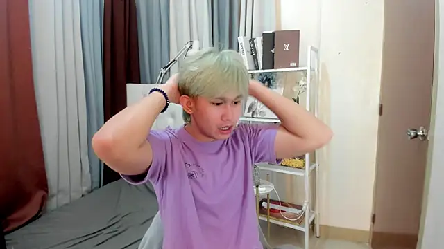 davincihugecock online show from 04.13.26