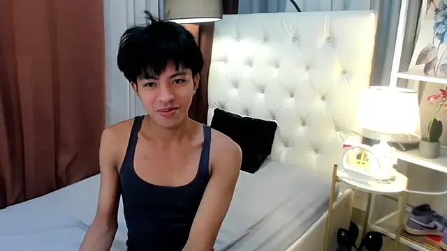 Snapshot of davincihugecock chatting on 05.09.26 davincihugecock online show from 05.09.26