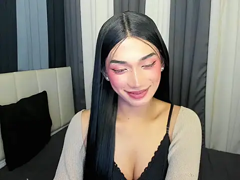 FyangFoxx online show from 04.11.26