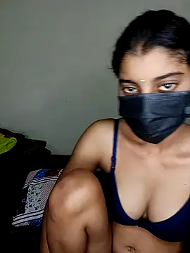 Snapshot of Erotic-Girl chatting on 06.19.26 Erotic-Girl online show from 06.19.26