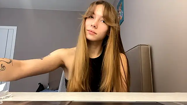 Snapshot of LindyUnderkoffler chatting on 02.03.26 LindyUnderkoffler online show from 02.03.26