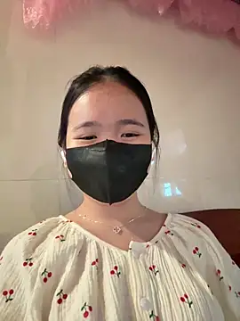 Gwen879 online show from 02.05.26