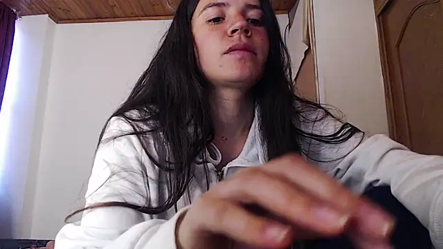 Snapshot of Shanel_Lozano chatting on 04.22.26 Shanel Lozano online show from 04.22.26