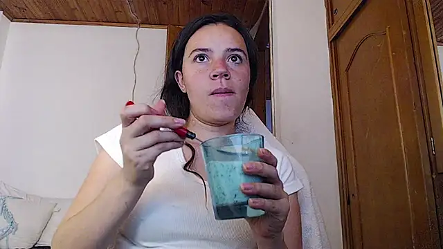 Snapshot of Shanel_Lozano chatting on 05.14.26 Shanel Lozano online show from 05.14.26