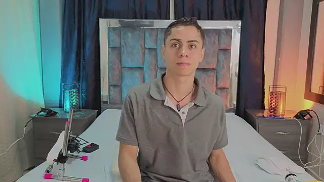 LeoMonnroe online show from 02.22.26