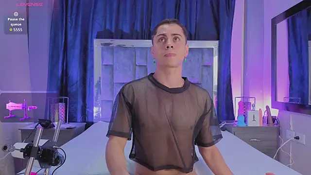 LeoMonnroe online show from 04.05.26