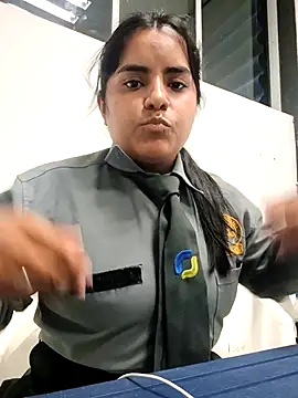 Isabel 3 online show from 04.13.26