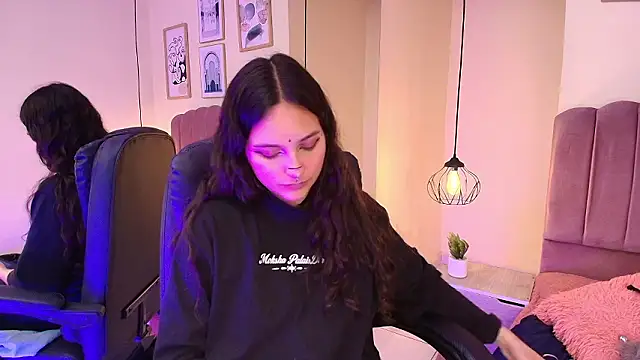 Hanabie  online show from 02.01.26