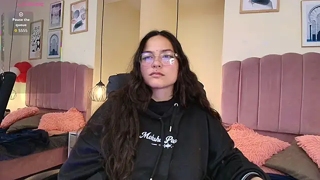 Hanabie  online show from 03.10.26