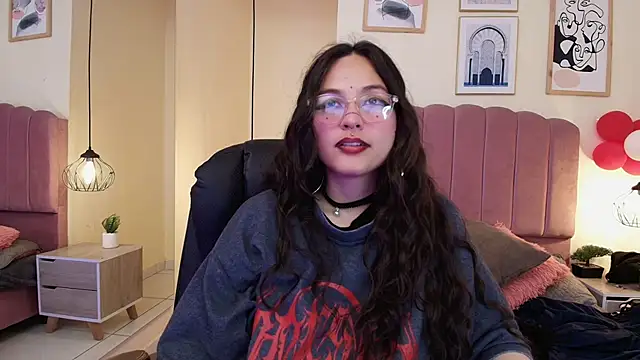 Hanabie  online show from 04.11.26