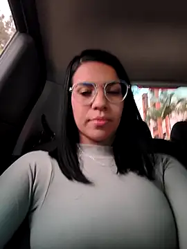 AntonelaVasquez online show from 02.04.26