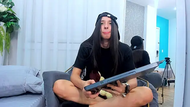 ViictoriiaSaenz online show from 02.20.26