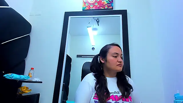 MiaRouss69 online show from 05.12.26