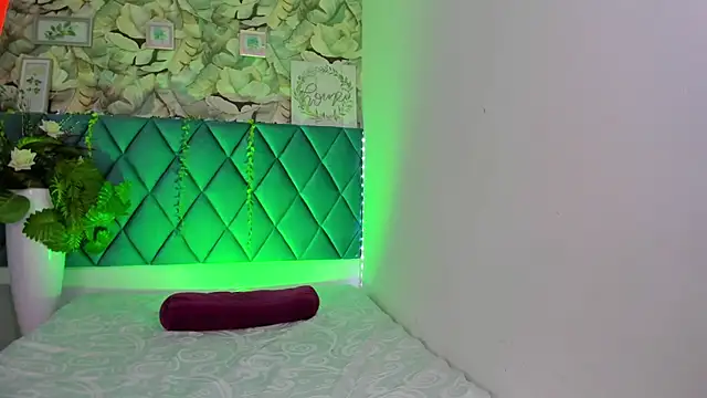 AlexiiaBrown online show from 05.15.26