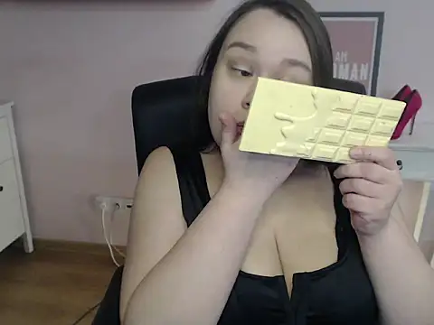 Snapshot of HollyDanceSoul chatting on 02.05.26 HollyDanceSoul online show from 02.05.26