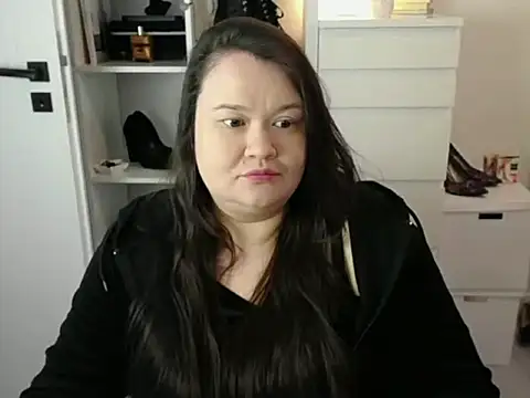 HollyDanceSoul online show from 04.10.26