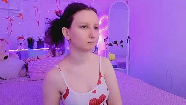 Snapshot of SunshineBlaze chatting on 02.02.26 SunshineBlaze online show from 02.02.26