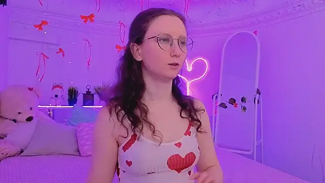 Snapshot of SunshineBlaze chatting on 02.07.26 SunshineBlaze online show from 02.07.26