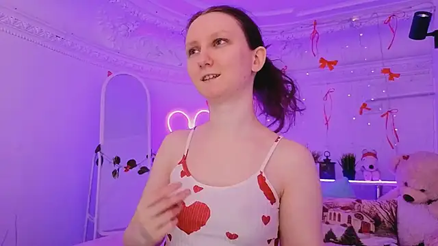 Snapshot of SunshineBlaze chatting on 02.11.26 SunshineBlaze online show from 02.11.26