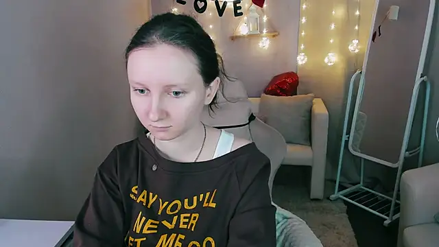 Snapshot of SunshineBlaze chatting on 02.15.26 SunshineBlaze online show from 02.15.26