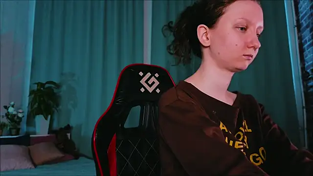 Snapshot of SunshineBlaze chatting on 02.22.26 SunshineBlaze online show from 02.22.26