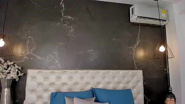 Abriil cutee online show from 02.03.26